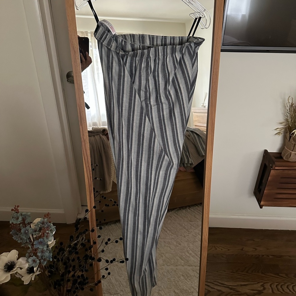 Striped Gray Button-Up Jacket - image 3